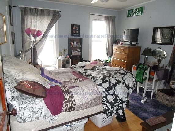 5th image of 29 Hunnewell Ave #Rl2