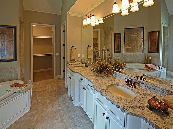 4415chestnujthill Mba