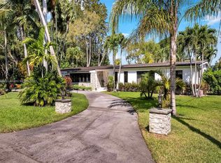 8735 SW 118th St, Miami, FL 33176