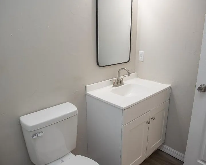 Unit Photo
