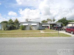 465 Fontana Dr, Palm Springs, FL 33461