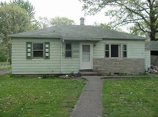 55426 Glenn Rd, South Bend, IN 46628