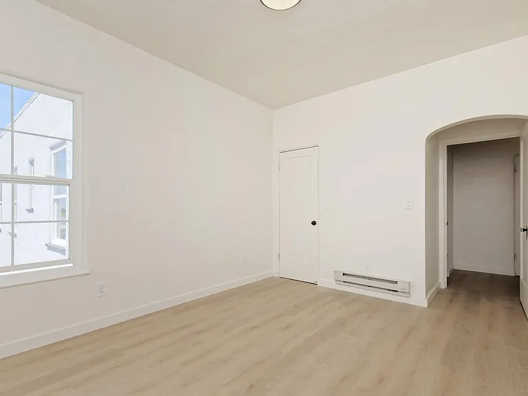 6616 Telegraph — Photo 37