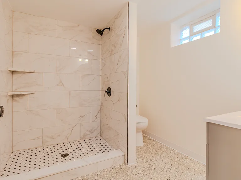 1753 Taft St — Photo 24