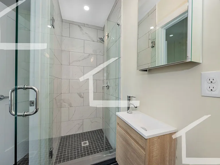 43 Wright Ave #2A — Photo 8