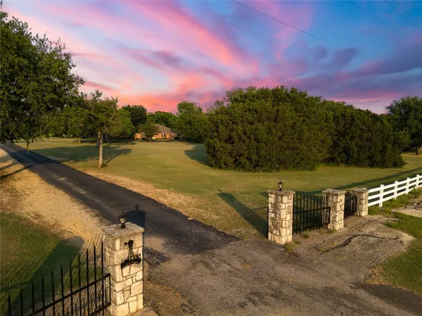 128 Private Road 2526, Meridian, TX 76665