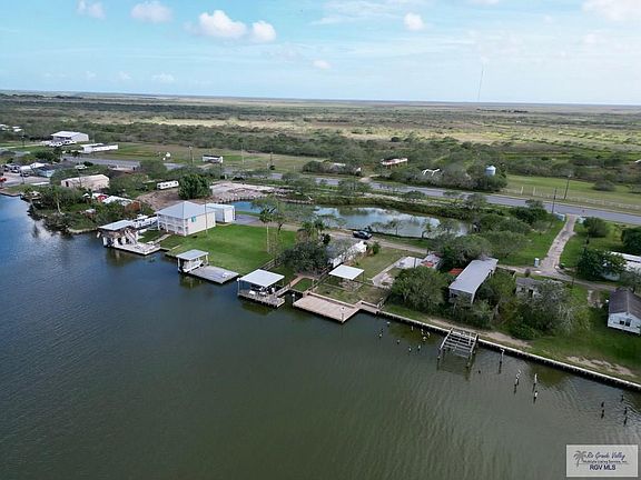 3rd image of 36245 Arroyo Cove Rd