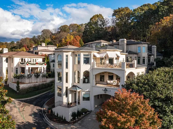 2948 Redmont Park Ln, Birmingham, AL 35205