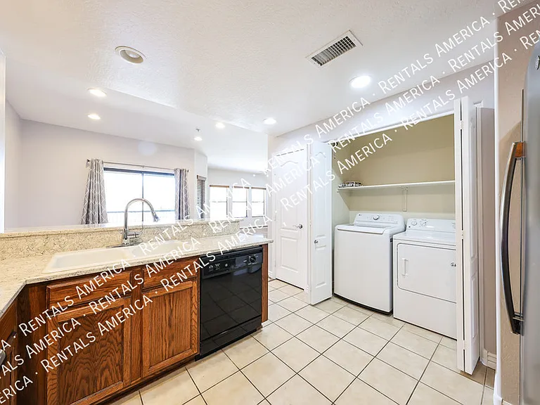 21320 N 56th St #2021 — Photo 10