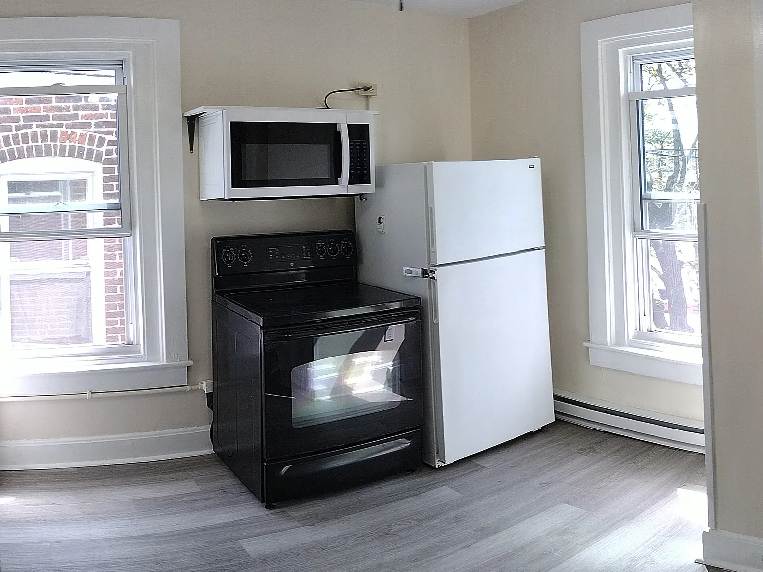 1 bed, 678 sqft, $1,350 — Photo 4