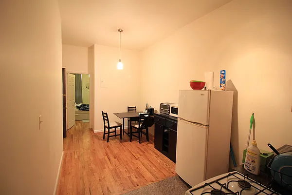 Rented by True Real Estate Group | media 34