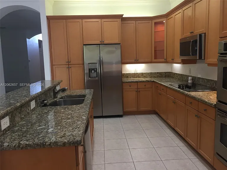 17373 SW 47th Ct — Photo 8