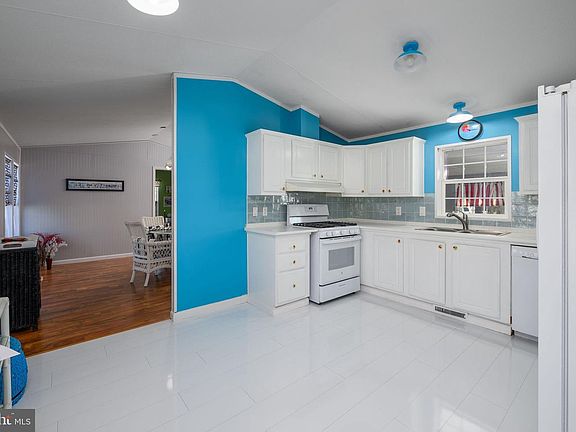 5th image of 27097 Windjammer Rd