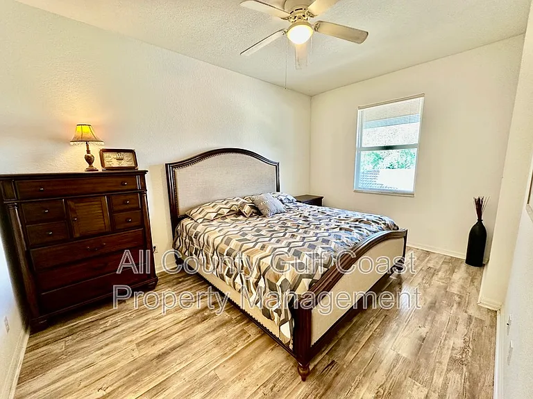 803 Fairwaycove Ln #203 — Photo 8