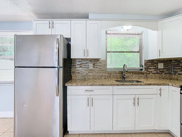 1525 Swordbill Dr — Photo 7