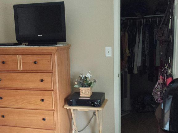 4th image of 742 Barbara Dr