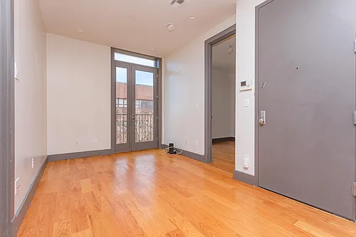 1303 Greene Ave #4C Photo 1