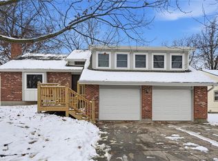 322 N Cherry St, Gardner, KS 66030
