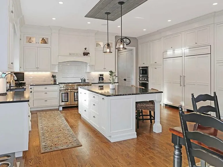 43 Shore Rd — Photo 10