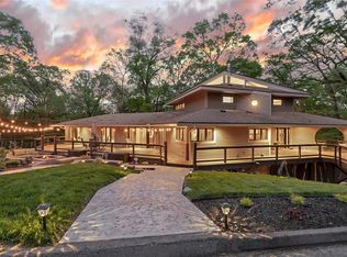 1135 Eagle Creek Rd, Chesterfield, MO 63005