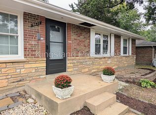9622 Durham Dr, Saint Louis, MO 63137
