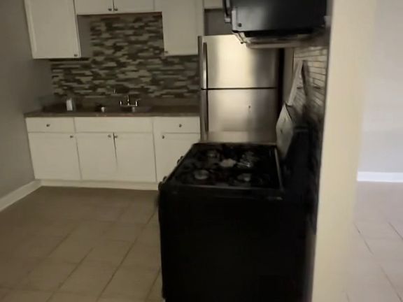 4th image of 3514 Auburn St #1
