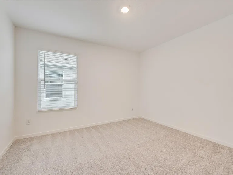 727 Ponderosa Ln — Photo 12