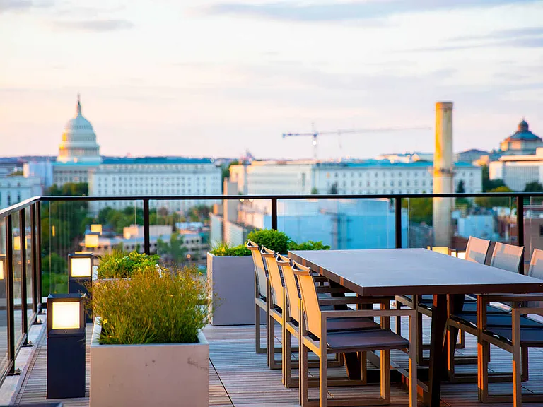 NOVEL South Capitol — Photo 38