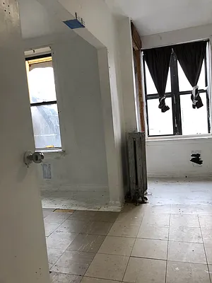 Sold by Clyde Tate Realty LLC | media 4