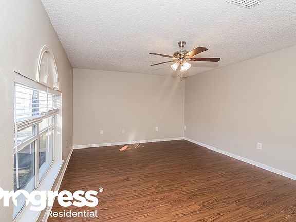 3rd image of 7168 Overland Park Blvd E