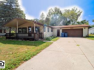 12725 Clay St, Leo, IN 46765