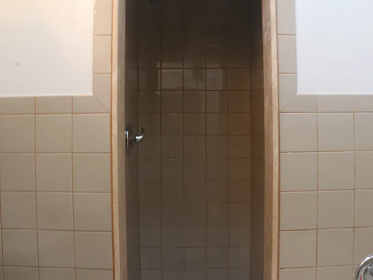 Hall Shower