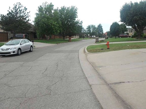 3rd image of 13912 Osage Dr