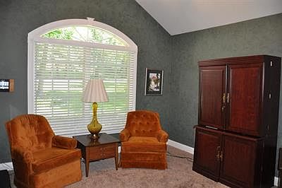 5th image of 1301 Tall Timbers Dr