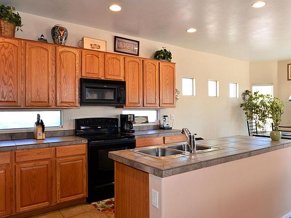5th image of 1489 W Red Creek Dr