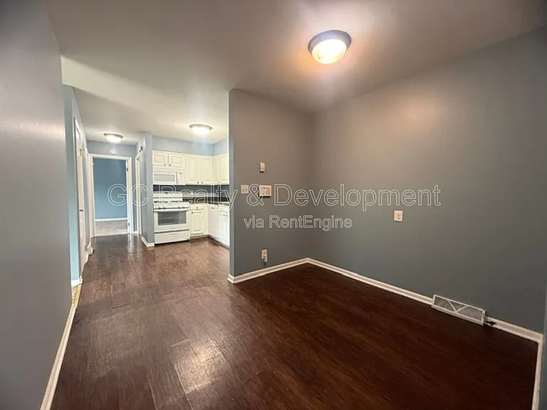 7 Simpson St #A — Photo 5