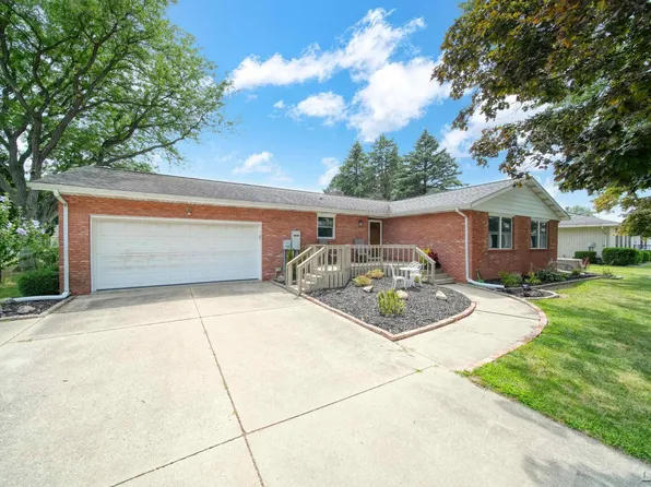 813 Walnut Ct, Morenci, MI 49256