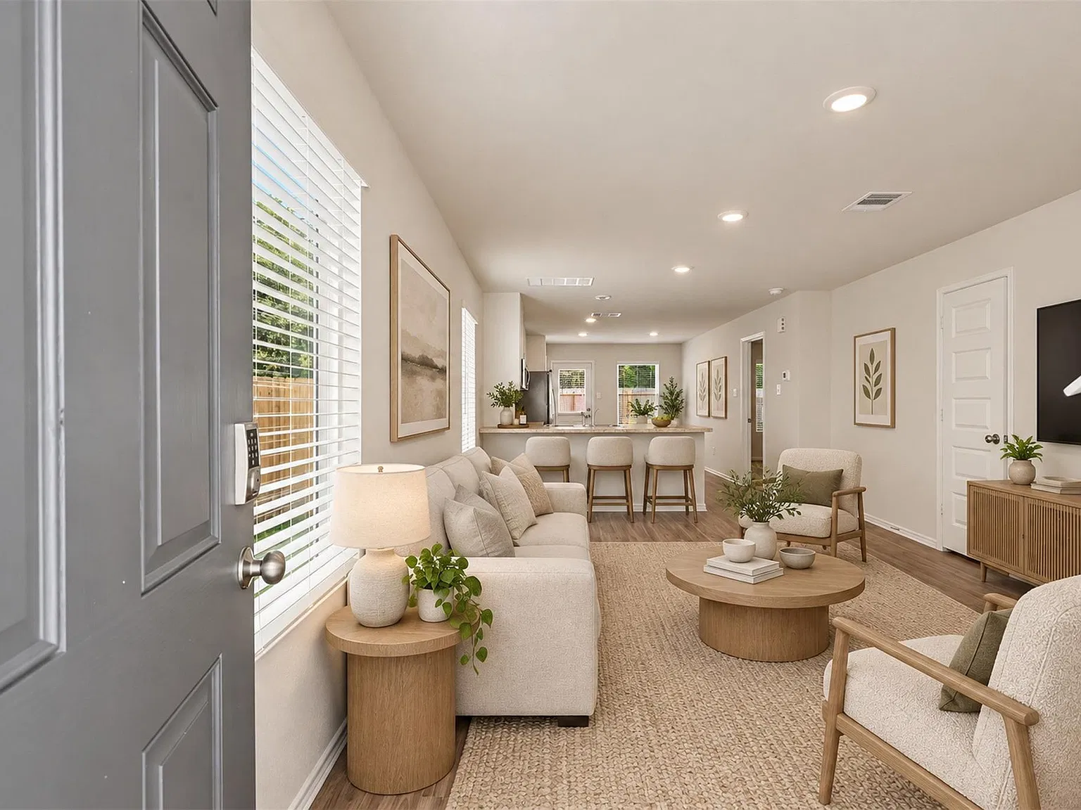 4 bed, 2.5 bath, 1936 sqft, $2,000 — Photo 4