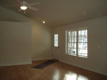5th image of 4 Thornberry Dr