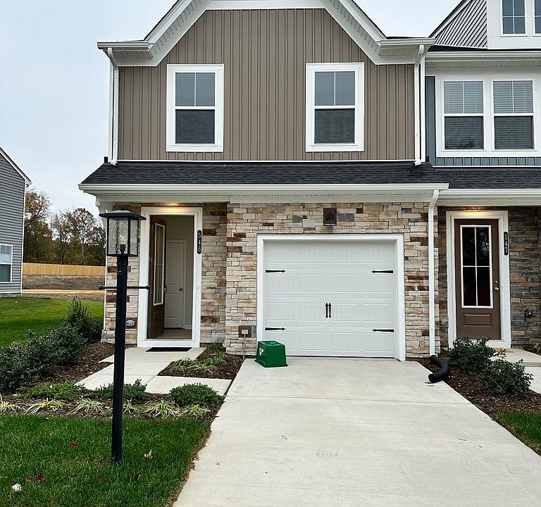 1st image of 545 McCormick Farm Pl #1