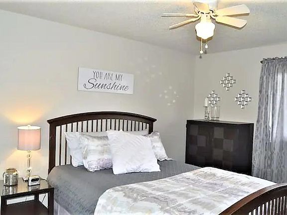 2nd image of 3165 E Leslie Dr