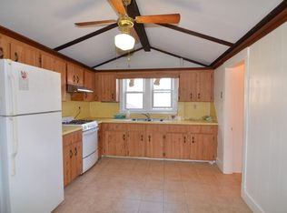 126 Faxon Rd APT 1, Quincy, MA 02171