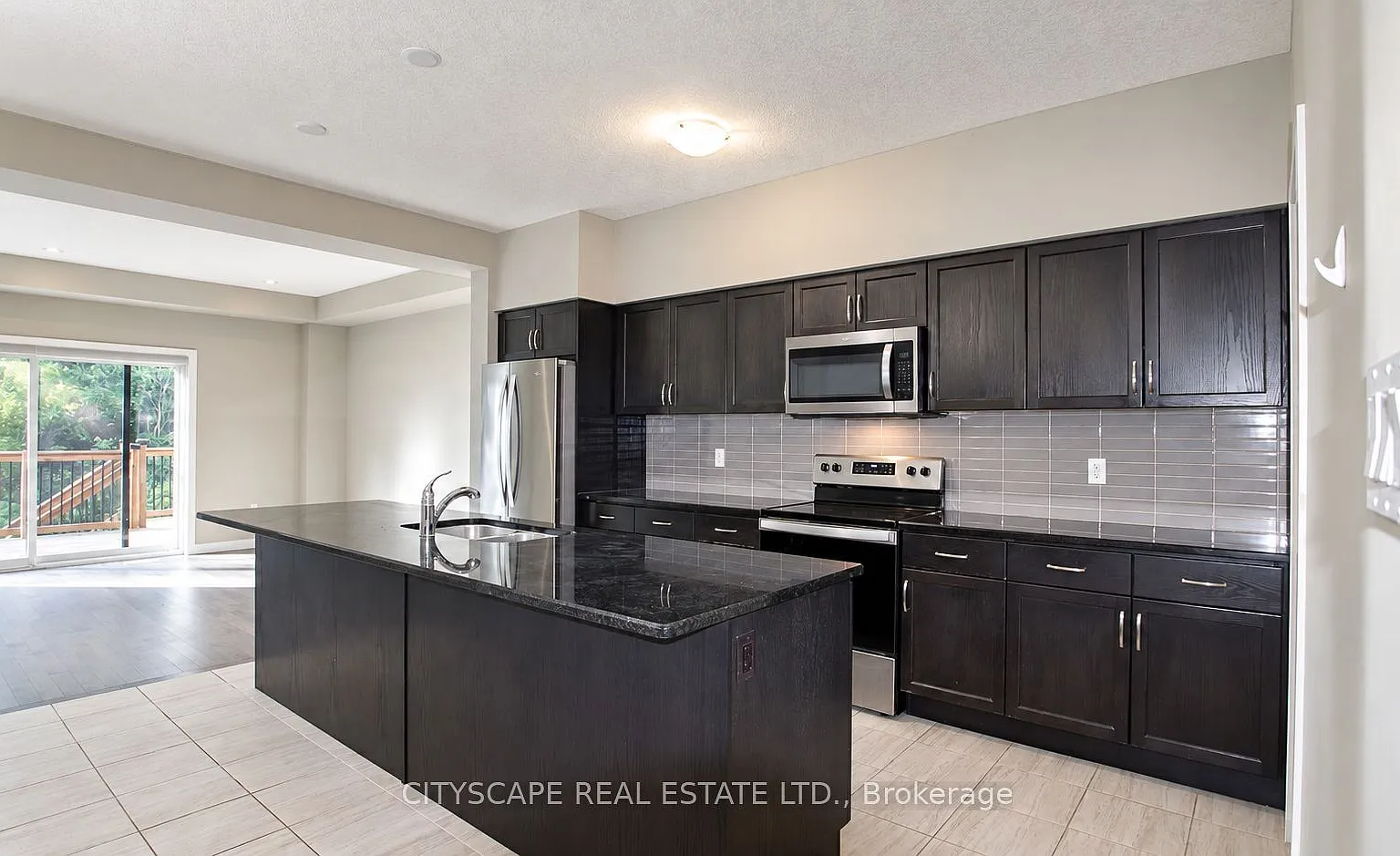 3 bed, $2,800 — Photo 3