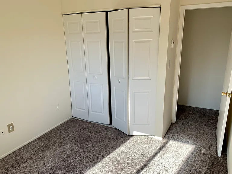 2nd bedroom/home office