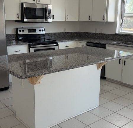 5th image of 12 Fernmeadow Ln