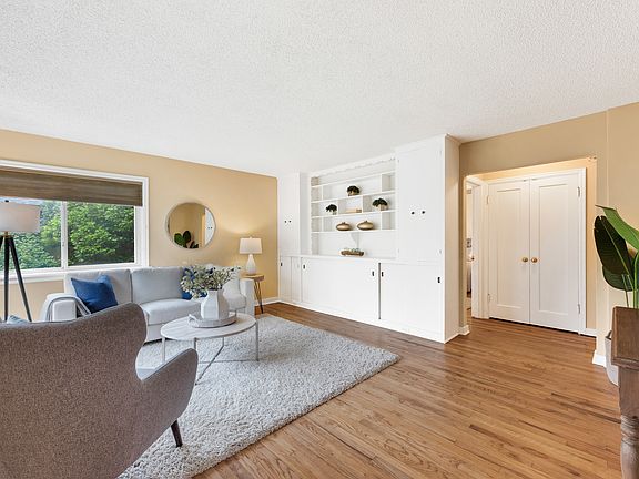 4th image of 8633 9th Ave SW