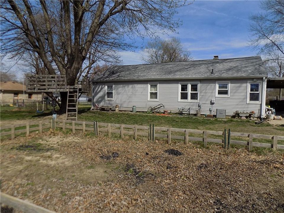 2nd image of 488 S Hendricks Dr