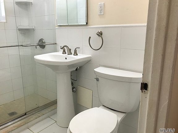 5th image of 3925 51st St APT 2E