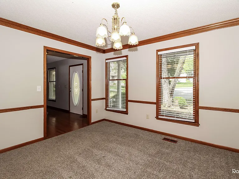 7829 Twilight Ln — Photo 10