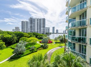 3370 NE 190th St APT 401, Miami, FL 33180